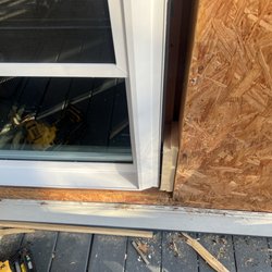 Window World - Kennesaw - Contractor trying to fix their mistake after removing to much framing!