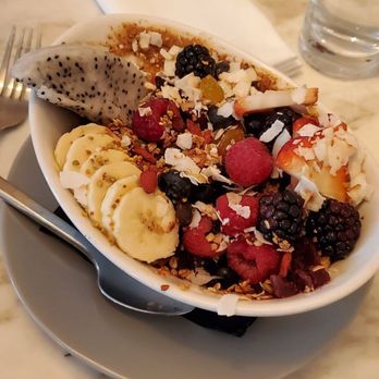 Chi Chi Restaurant - Acai bowl - Breakfast & Brunch Near Me - Palm Springs, California Chi Chi Restaurant - Acai bowl - Breakfast & Brunch Near Me - Palm Springs, California