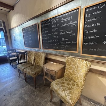 Paradocs Coffee and Tea - Inside - Coffee & Tea Near Me - Los Angeles, California