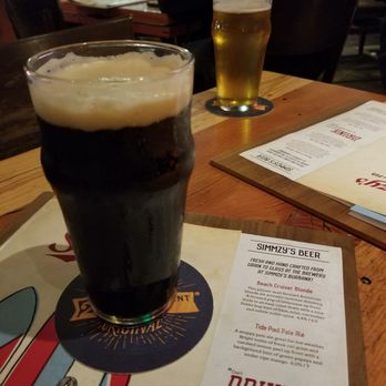 Simmzy's Restaurant Long Beach - Gastropubs Near Me - Long Beach, California