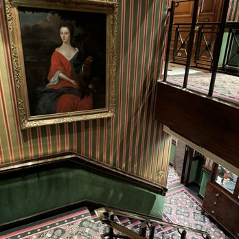 THE CHESTERFIELD MAYFAIR - Hotels Near Me - London, XGL THE CHESTERFIELD MAYFAIR - Hotels Near Me - London, XGL