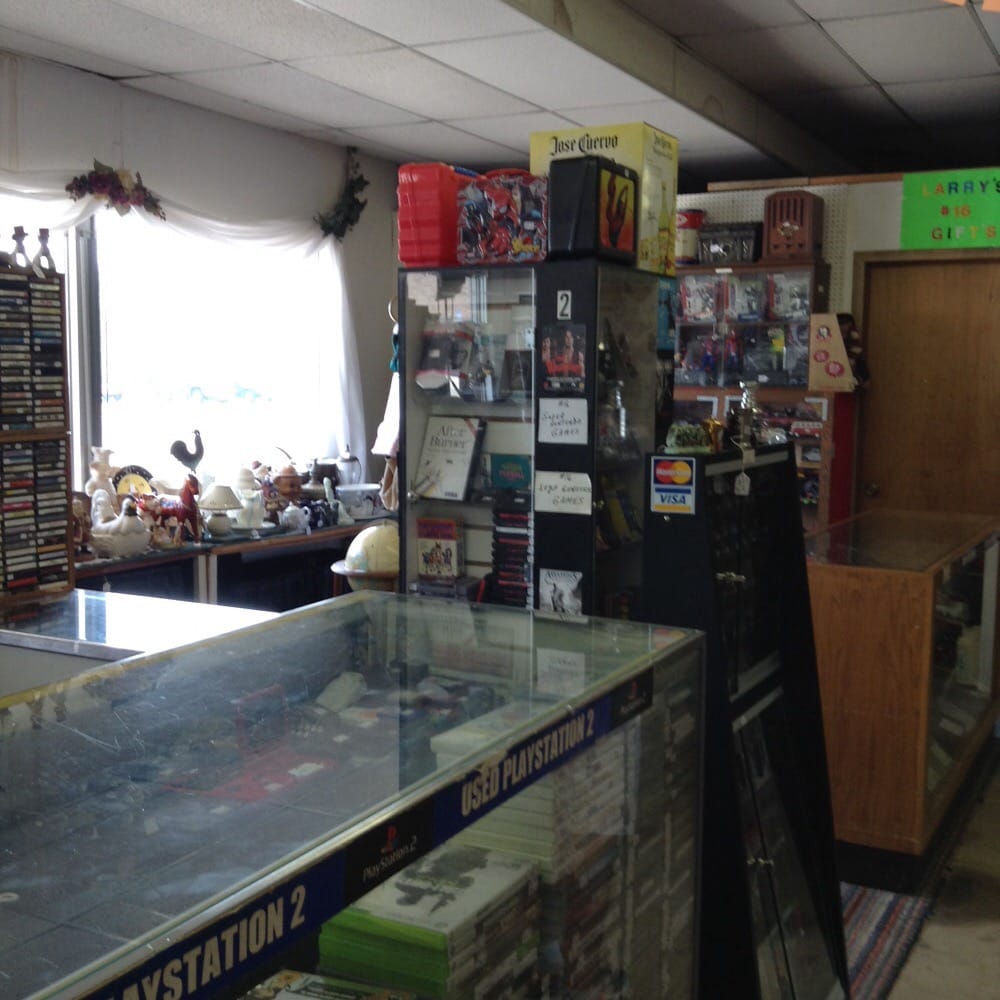 THE CROSSING INDOOR FLEA MARKET Updated September 2024 1505 S 14th