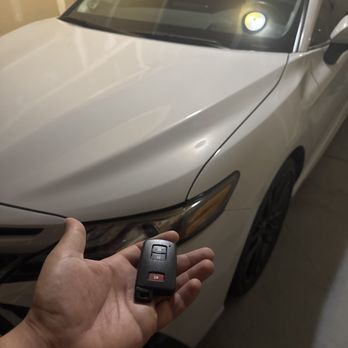 AutoUnlock - Key fob - Keys & Locksmiths Near Me