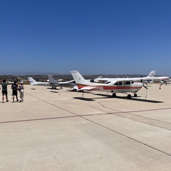 Waypoint Cafe - Folks leaving with full stomachs back onto their private planes - American Near Me - Camarillo, California Waypoint Cafe - Folks leaving with full stomachs back onto their private planes - American Near Me - Camarillo, California