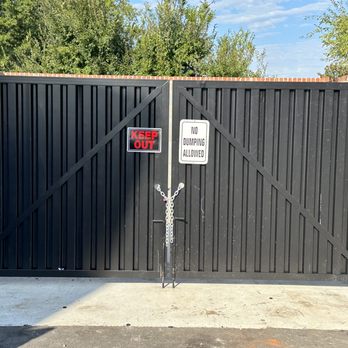 PhillFree Mobile Cleaning - After pic of a cleanup with signs installed - Pressure Washers Near Me PhillFree Mobile Cleaning - After pic of a cleanup with signs installed - Pressure Washers Near Me