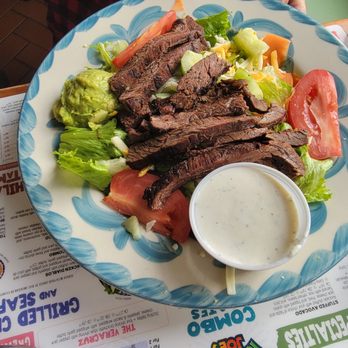 Iguana Joe's - 01.13.26 - beef fajita salad - Mexican Near Me - Mont Belvieu, Texas Iguana Joe's - 01.13.26 - beef fajita salad - Mexican Near Me - Mont Belvieu, Texas