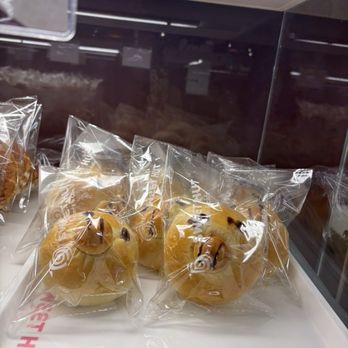 Sweet Hut Bakery & Cafe - Cute pastry - Bakeries Near Me - Plano, Texas