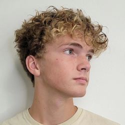 Laurie Cain Curls - The best Curls don't need a bunch of products, water is the key! #curlymen #curlyhair #curls