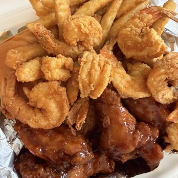 Starvin Like Marvin - Wings and Shrimp - Seafood Near Me - Jacksonville, Florida