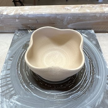 ARTime BARRO - A bowl I made using the spinning wheel - Art Classes Near Me - Costa Mesa, California