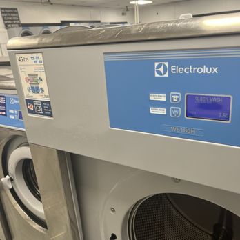 Washpot Laundry - $7.50 45lb laundry - Laundromat Near Me - Whittier, North Carolina