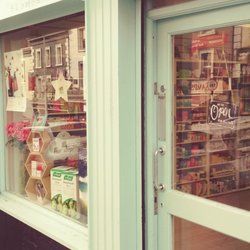 Honey D's Health Store - Front window (stating the obvious here!)