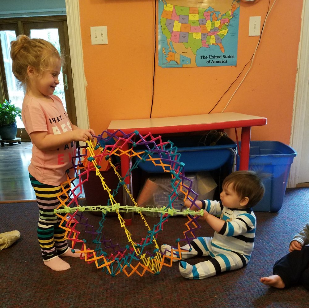 Paty's Daycare Inc. Logo
