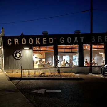 Crooked Goat Brewing - Night vibe - Brewpubs Near Me - Petaluma, California