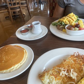 Brunch Cafe-Addison - Breakfast & Brunch Near Me - Addison, Illinois