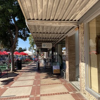 Hello Optometry - entrance - Optometrists Near Me - Orange, California Hello Optometry - entrance - Optometrists Near Me - Orange, California