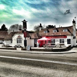 Bull At Riseley - A very old beautiful cottage like building set in a beautiful semi-rural village.