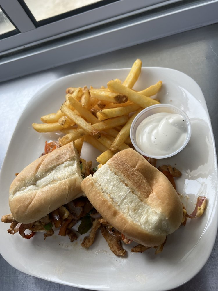 BLUE’S BEACH BURGERS Updated October 2024 27 Photos 5040 SE Hwy 101, Lincoln City, Oregon