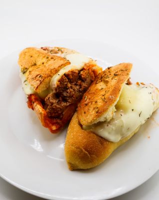 The Real Italian Deli Sogno Fatto by null