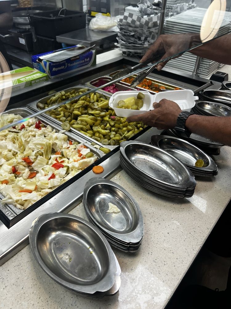 Levy’s Shawarma