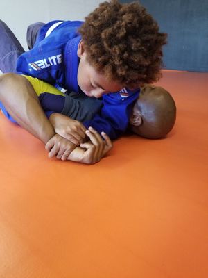 Let's Roll - Jiu Jitsu and Wrestling Club