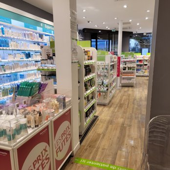 Pharmacie Paris Eiffel - Pharmacy Near Me - Paris