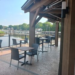 Anchors Tiki Bar - Smiths creek