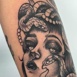 Atmosphere Tattoo - Medusa close up