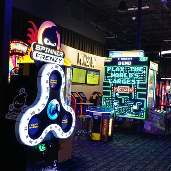 Dave & Buster's Camp Hill - Harrisburg - Dave & Buster’s in Camp Hill, PA - American Near Me - Camp Hill, Pennsylvania
