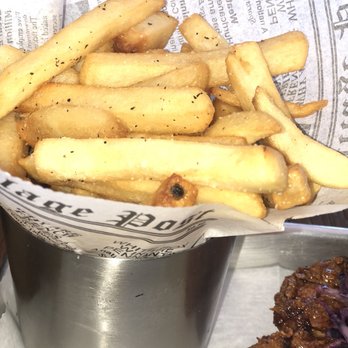 Farine Baking - Peppered French fries - Burgers Near Me - Glen Oaks, New York