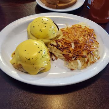 Todds Mountain View Restaurant - Eggs benedict. Only better EB was my Moms. The hashbrowns were perfect. - American Near Me - Lancaster, Ohio Todds Mountain View Restaurant - Eggs benedict. Only better EB was my Moms. The hashbrowns were perfect. - American Near Me - Lancaster, Ohio