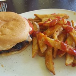 Mt Paul Golf Course - Bistro Burger