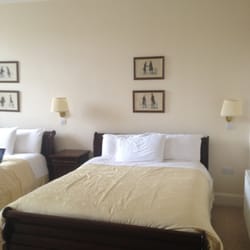 Ashbrook Arms - Our room had 2 comfy double beds.