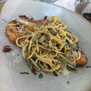Graffiti Raw - The Cure - Seafood Near Me - Houston, Texas