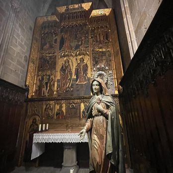 Catedral de Barcelona - Landmarks & Historical Buildings Near Me - Barcelona, B Catedral de Barcelona - Landmarks & Historical Buildings Near Me - Barcelona, B