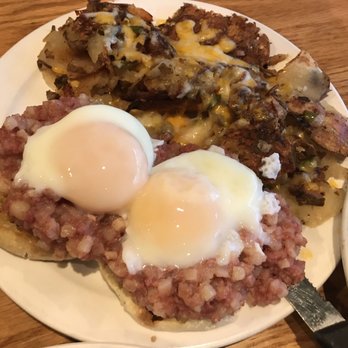 Cedar Glen Inn - The corn beef hash Benedict! Rid - American Near Me - Cedar Glen, California Cedar Glen Inn - The corn beef hash Benedict! Rid - American Near Me - Cedar Glen, California