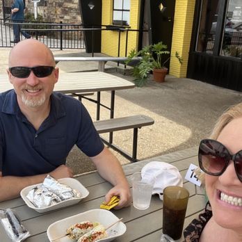 Heirloom Taco - Taco Date Night, we enjoyed the atmosphere and the outdoor patio since the weather was still mild.  This was before our current heatwave - Mexican Near Me - Jacksonville, Alabama
