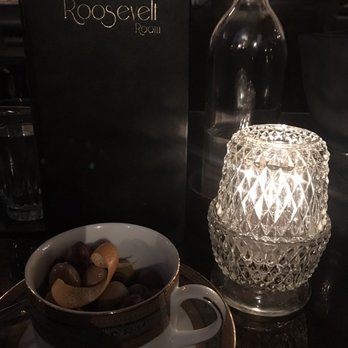 The Roosevelt Room - Cocktail Bars Near Me - Austin, Texas