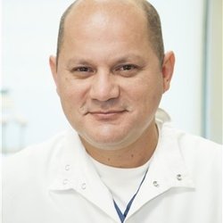 Ezy Dental- Cesar Carrasco Clinic - Dr.Cesar Carrasco