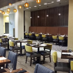Sprigs Grille - Got a quick snap of the dining area!