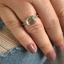Beautiful green garnet and diamond ring