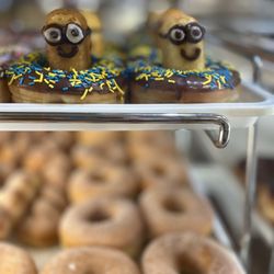 Donutopolis - Minion Donuts | Sugar Donuts