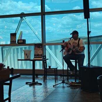 Pucketts - BNA Terminal D - Live music in the restaurant - Barbeque Near Me - Nashville, Tennessee Pucketts - BNA Terminal D - Live music in the restaurant - Barbeque Near Me - Nashville, Tennessee