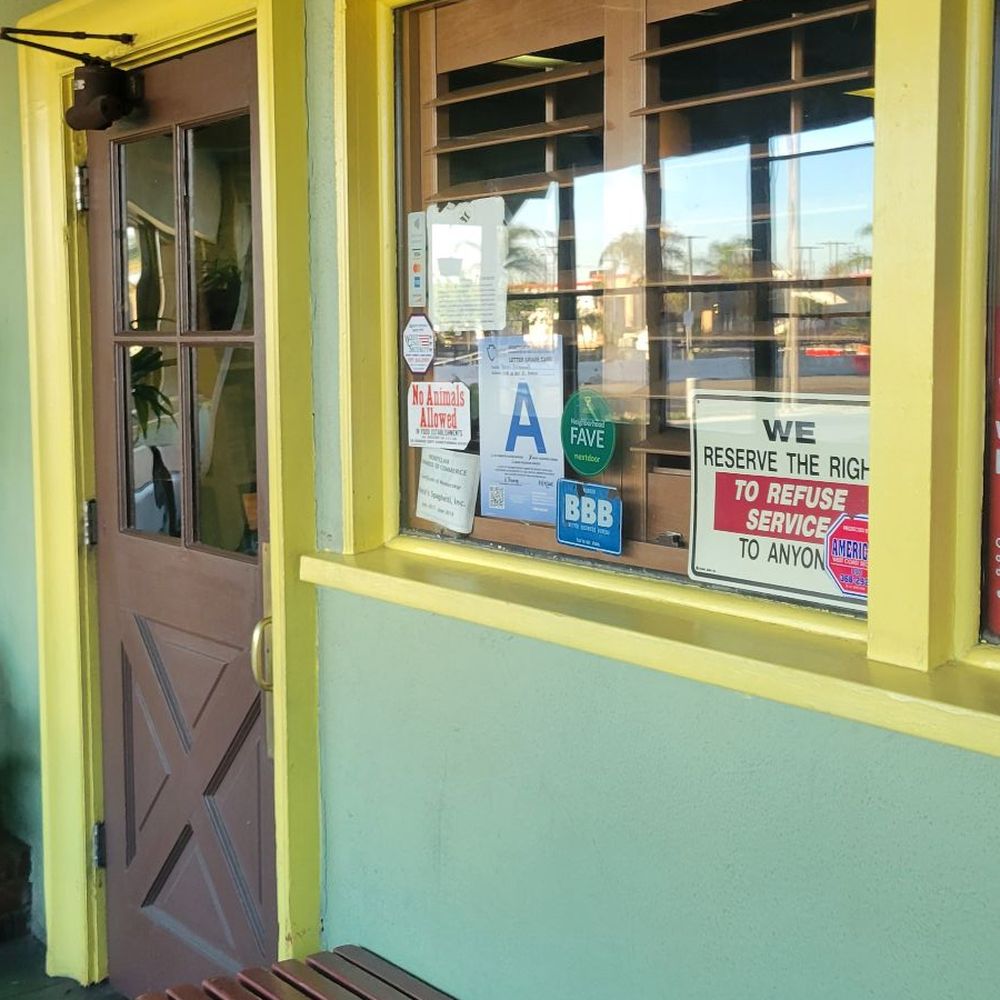 Vince's Spaghetti - Italian Near Me - Ontario, California