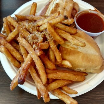 Smokin' Joe's BBQ - BBQ Chicken Sandwich with Garlic Fries - Barbeque Near Me - Redding, California Smokin' Joe's BBQ - BBQ Chicken Sandwich with Garlic Fries - Barbeque Near Me - Redding, California
