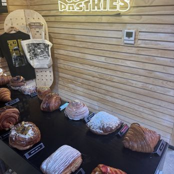 BLACK BOX BAKERY - Updated June 2024 - 262 Photos & 95 Reviews - 5505 W ...