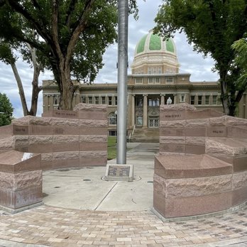 Chaves County Veterans War Memorial - Main memorial - Landmarks & Historical Buildings Near Me - Roswell, New Mexico