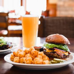 Kendall's Tavern & Chophouse
