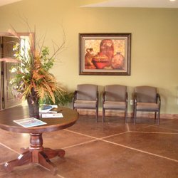 Durham Chiropractic - Peaceful, pleasant entrance.