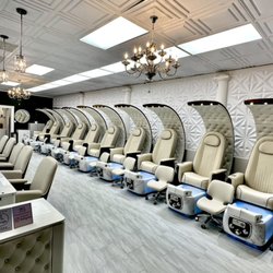 The NewMe Nails - New look of The Newme Nails. Please come and enjoy the Royal Spa Chair.